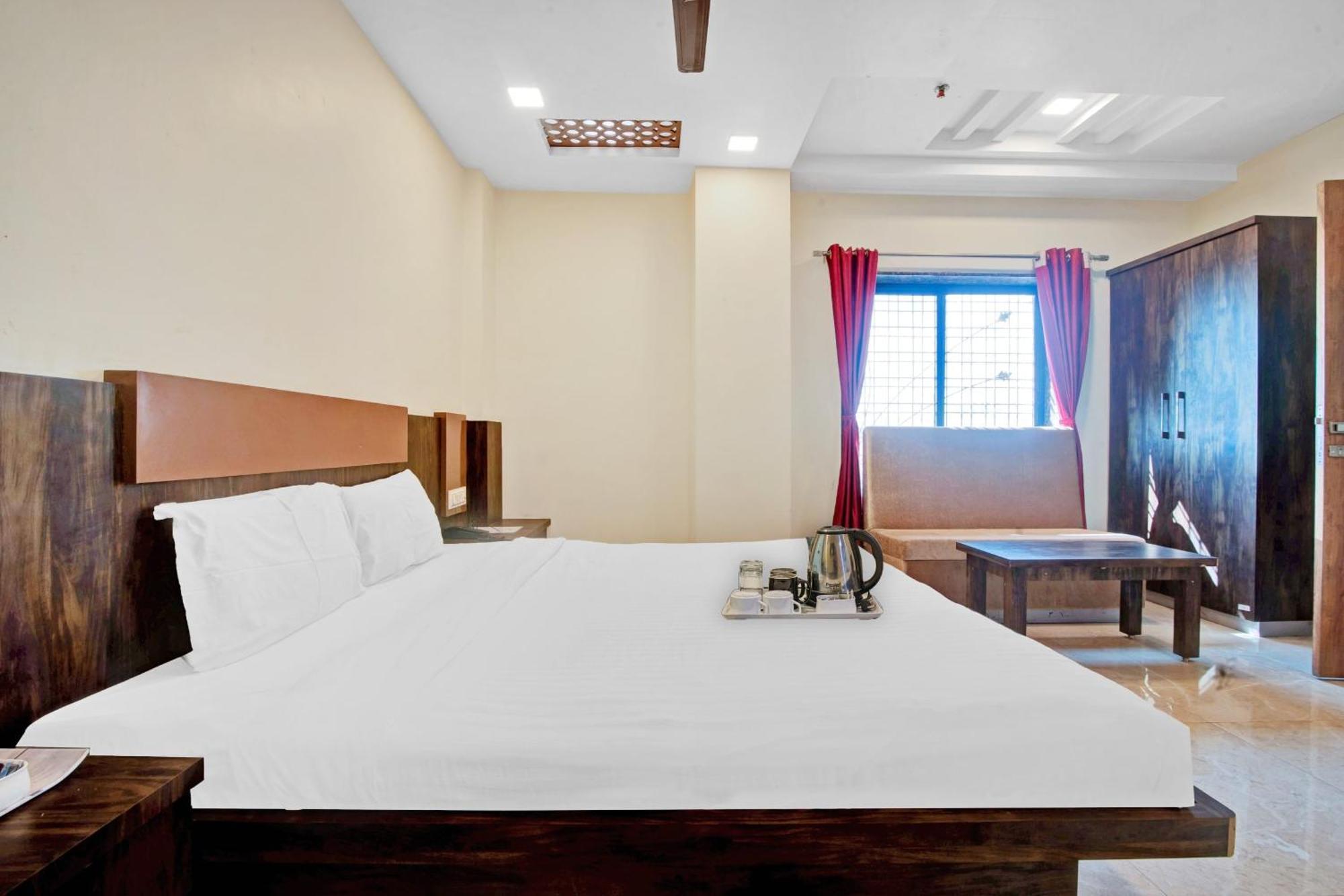 Townhouse 700 Hotel Krishna. 나그푸르 외부 사진
